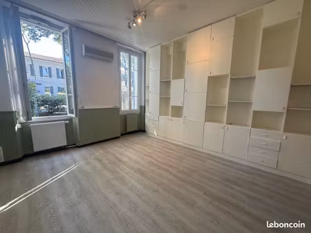 local 25 m² la seyne-sur-mer