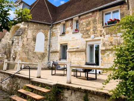 superbe appartement meublé proche gare terrasse ert parking privé
