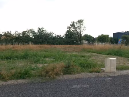 terrain 336 m² treillieres