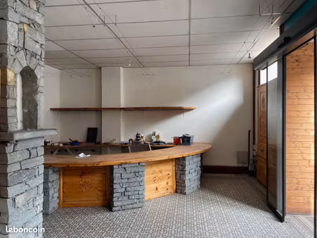 local de 100 m² avec potentiel de transformation en appartement