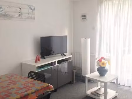 location à l'année_studio meublé 30m2 avec jardins  200m lajarrige