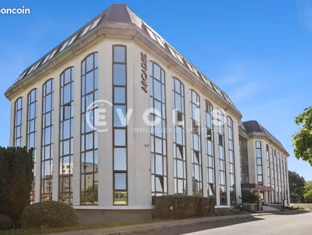 bureaux 800 m²