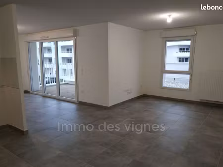 appartement 2 pièces 52 m²