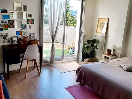 location studio 34 m² + balcon 6 m² + parking + cave — saint-herblain bourg