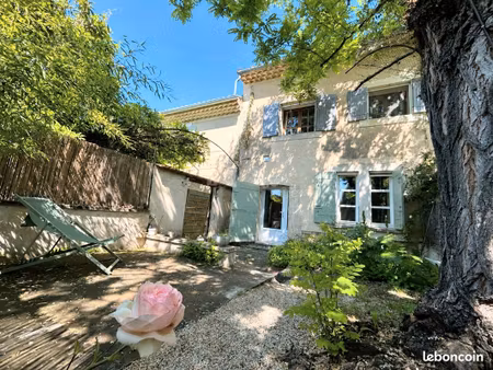 charmant t1 meublé de 30m² avec jardin privatif