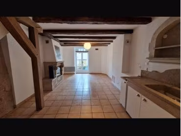 maison sur 200m2 de terrain