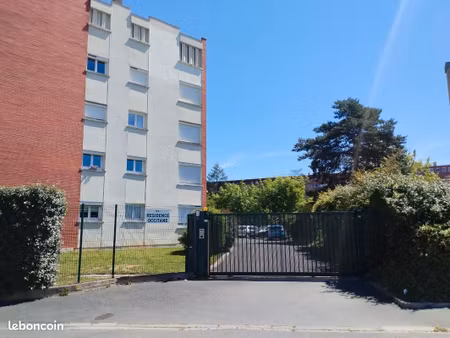 studio meublé au calme