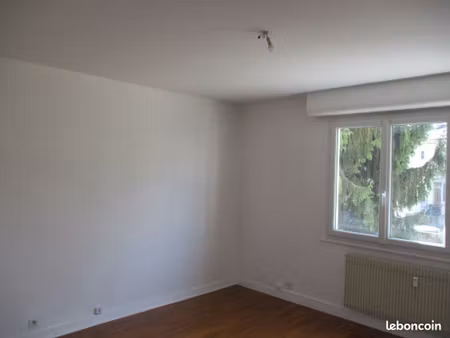 appartement f2 dans résidence calme
