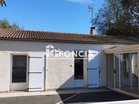 maison de plain-pied avec 2300 m² de terrain - saint-martin-des-noyers – à proximité du bo