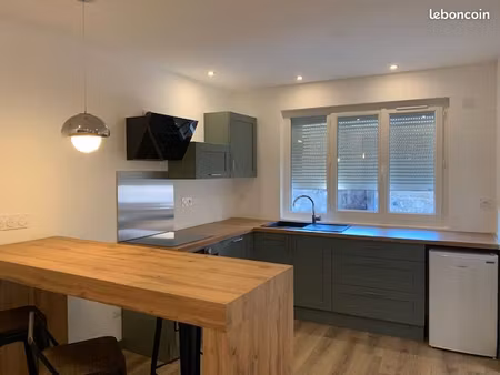 studio entièrement rénové à neuf  meublé  prêt à vivre