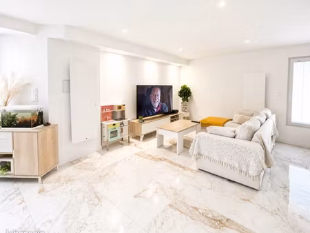 ? maison rénovée 65 m² + cour – centre vertaizon – aucun travaux