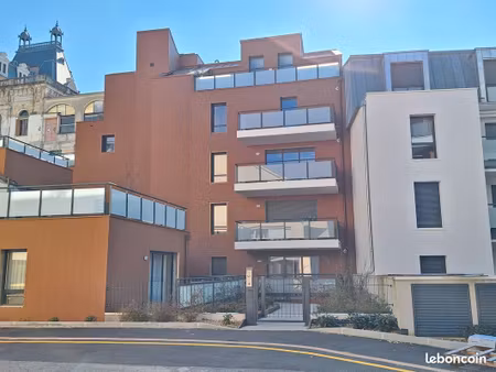 loue t2 40 m2 + garage aix centre
