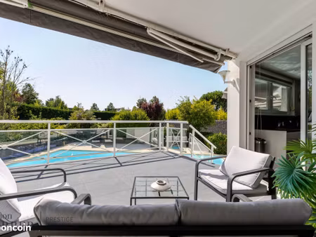 maison 7 pièces 300 m²