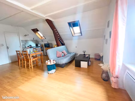 charmant studio meublé à louer