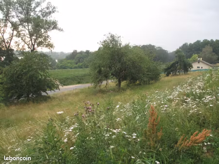 terrain constructible 837 m2 montagnat montagnat 01250