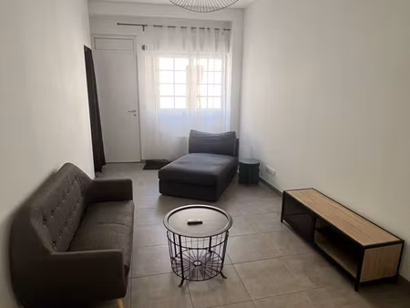à louer studio meublé