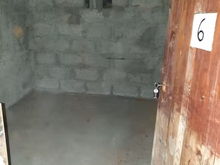 cave / espace de stockage 10m² (proche chavant)