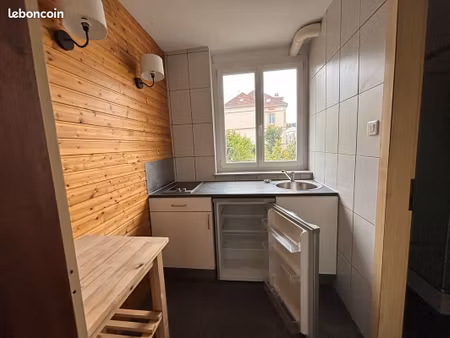 a louer studio meuble centre ville epinal 19m2 - disponible 1er septembre