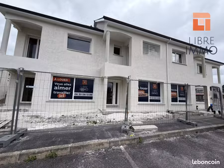 local commercial 70 m² arudy