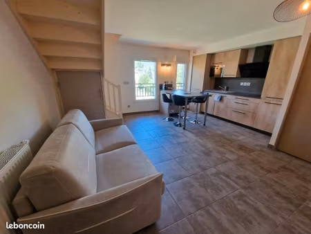 duplex t2 – 52 m2 au sol – dernier étage – vue panormique montagnes – parking privatif