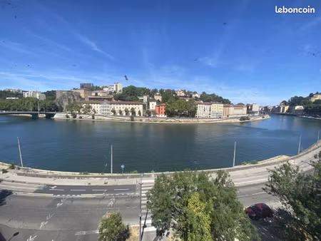 vue sur saône ds imm.ancien rénové et sécurisé  f3 atypique 100 m2 dont 82 hab. séjour 50 