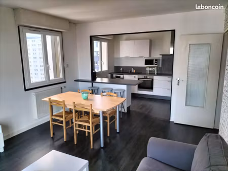 appartement t3 entièrement rénové avec 2 garages sécurisés proche centre ville