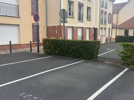 place de parking sécurisée