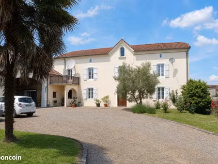 maison 7 pièces 283 m²