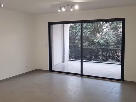t2 48 m² - tournon sud