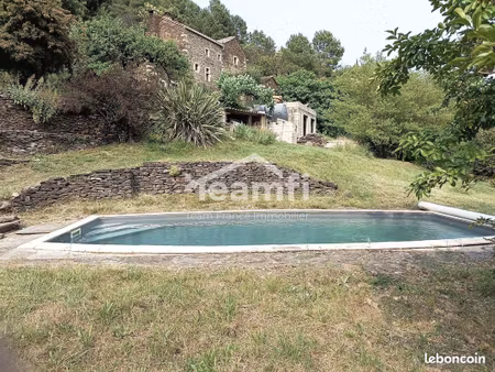 mas 10 pièces 252 m²
