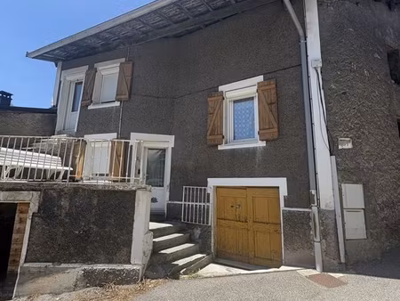 maison 8 pièces 112 m²