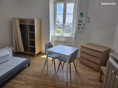 studio 1 pièce 17 m²