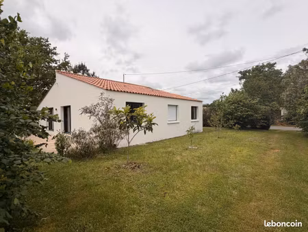 belle et spacieuse maison au calme