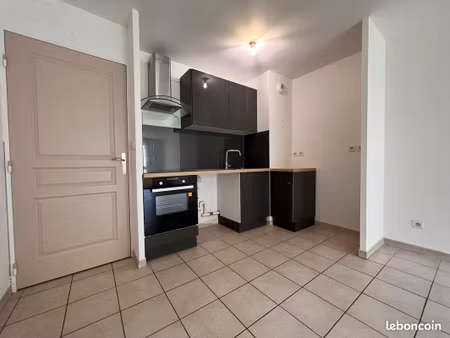 appartement 3 pièces avec terrasse