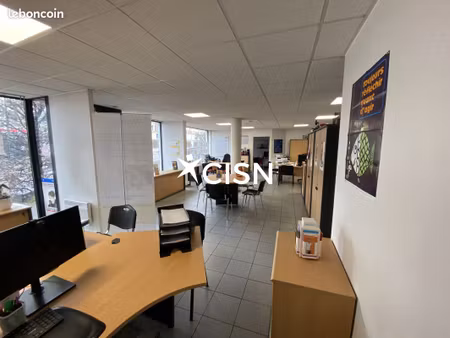 local commercial 122 m² nantes