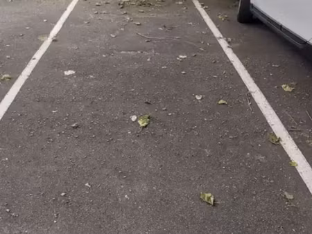 parking extérieur