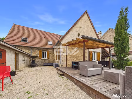 maison 7 pièces 184 m²