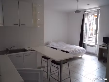 studio centre ville bourgoin