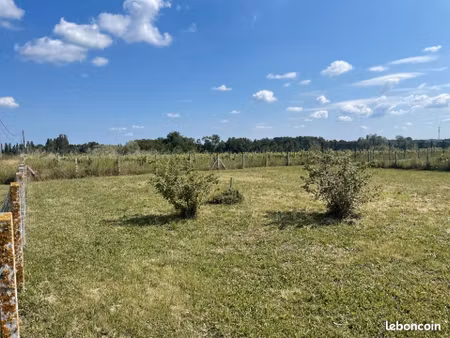 terrain 600 m² saint christoly de blaye
