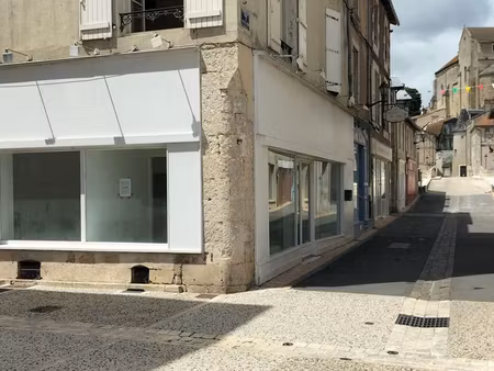 local commercial montmorillon centre