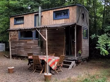 la petite maison – tiny house artisanale haut de gamme  prête à vivre ou à exploiter