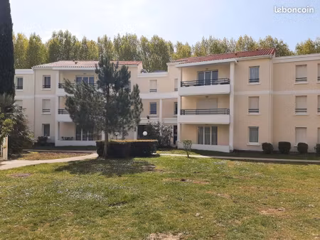 location appartement meublé t3 dans résidence à royan