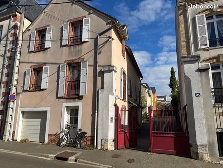 duplex dernier étage quartier chanzy terrasse parking