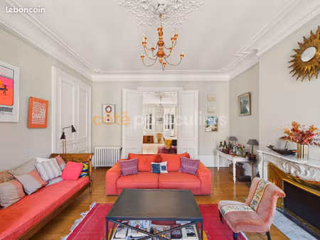 appartement 5 pièces 196 m²