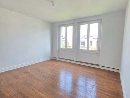 appartement f4 avec parking - quartier faculté proche centre ville