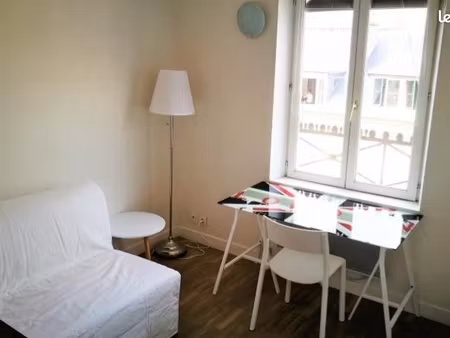 studio meublé  versailles rive droite