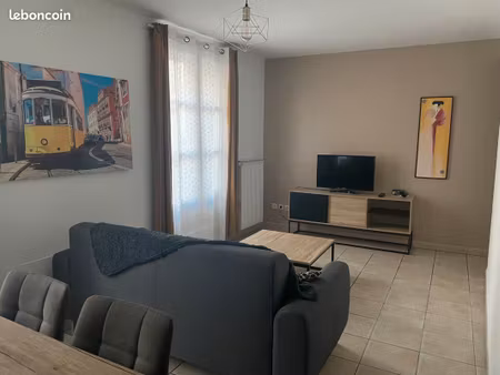 appartement meublé t3 + place de parking couverte