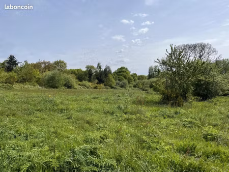 terrain 366 m² cardroc