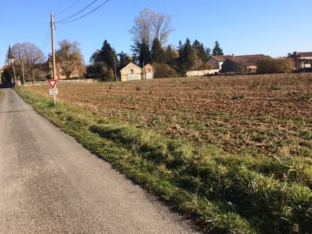 terrain à bâtir sortie sud bourg de négrondes
