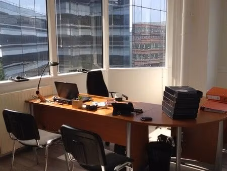 bureau de 12m² à 1100m² à louer à cergy prefecture - 5mn du rer a